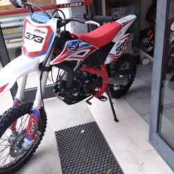 Hot bike Apollo 125 ,cambio a 4 rapporti