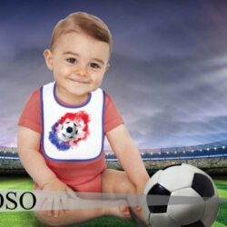 Comodo bavagliolo chiusura con bottone automatico