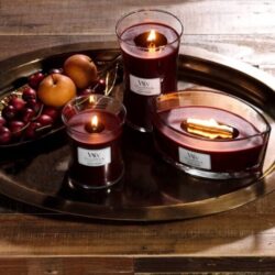 candela profumata Woodwick Black Cherry