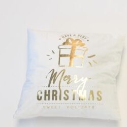 Cuscino con scritta oro “Gold Christmas” cm. 45 × 45