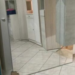 Specchiera da bagno con pensile